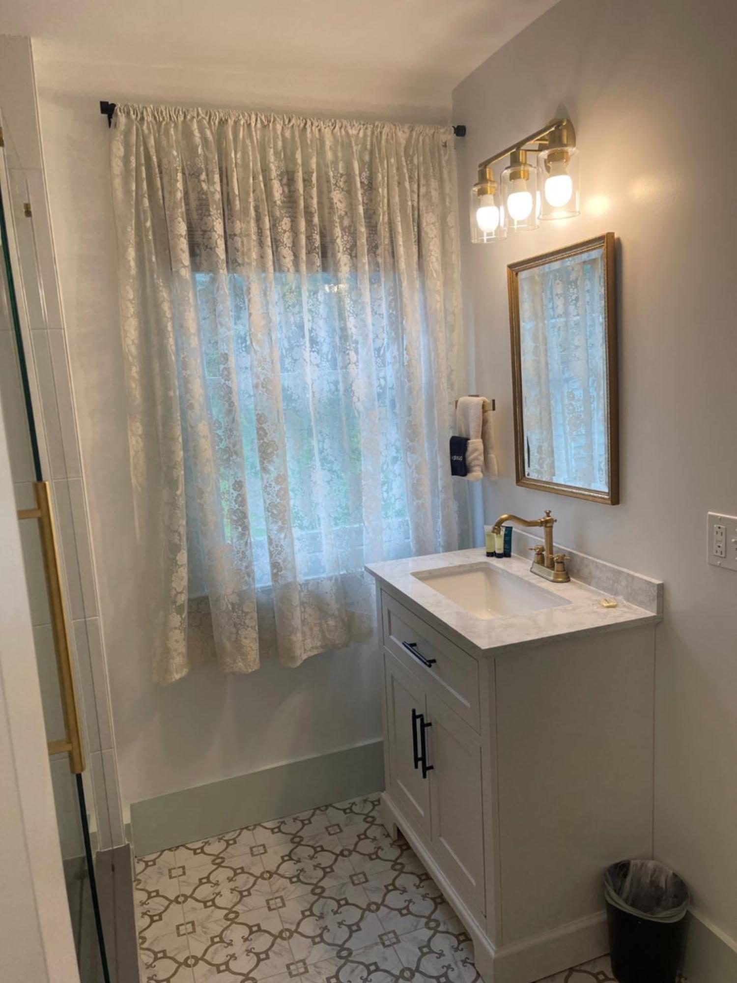 Mini-hôtel & 3*